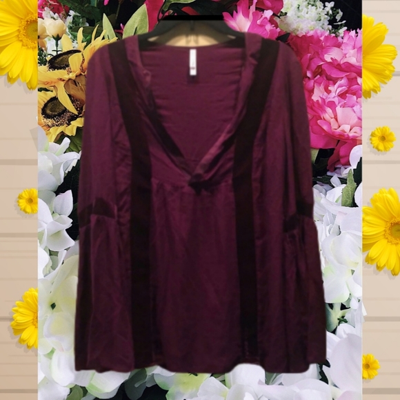 Xhilaration boho magenta shirt / bundle requirement - Picture 2 of 3